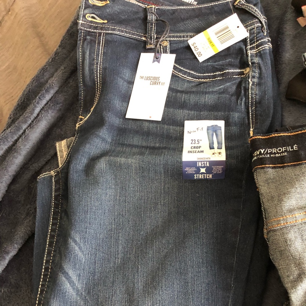Lucious Curvy Fit Jeans